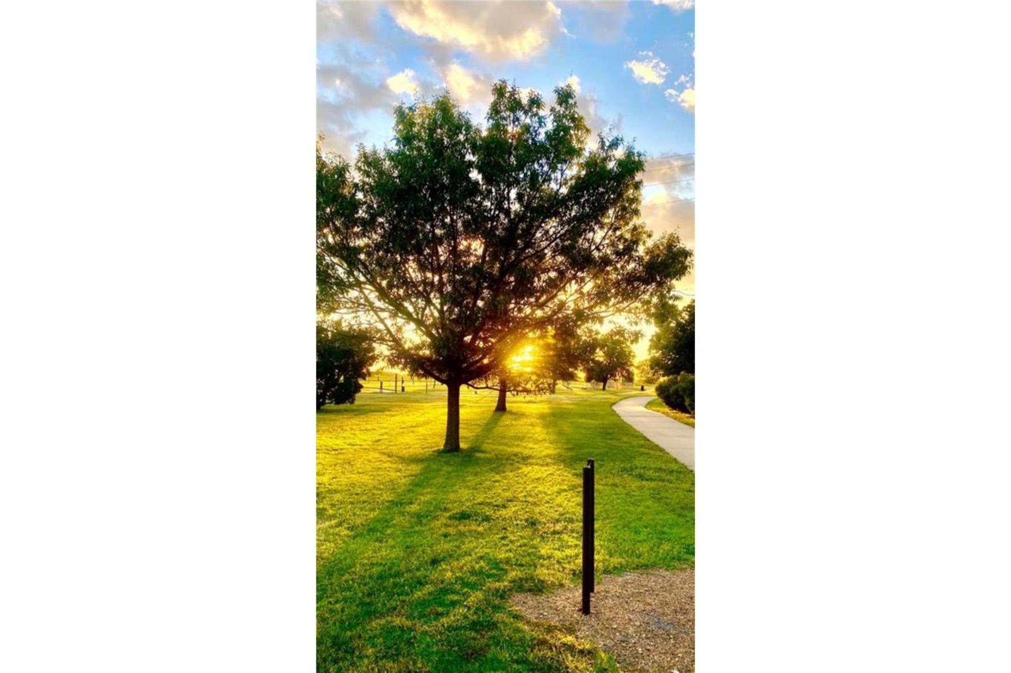 Park View Inn & Suites Hoisington Near Great Bend Bagian luar foto