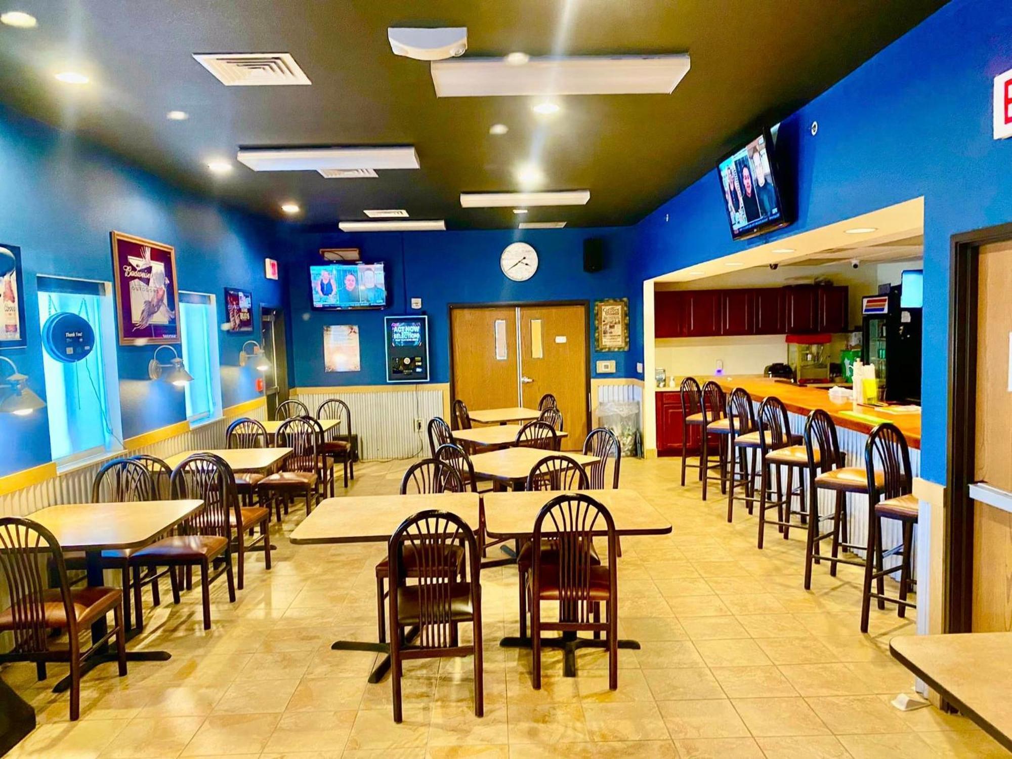 Park View Inn & Suites Hoisington Near Great Bend Bagian luar foto